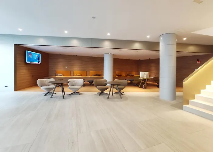 Hotel Macia Sevilla Kubb